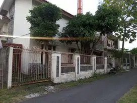 Rumah 2 lantai model mezzanine lokasi Jajar Solo