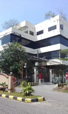 Butuh Cepat Dijual Gedung 5 Lantai Lebak Indah Surabaya Utara