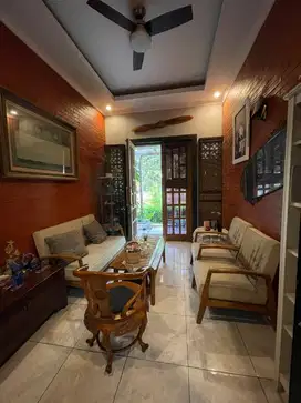Dijual rumah di the Green BSD 5 kamar tidur bangunan mandiri