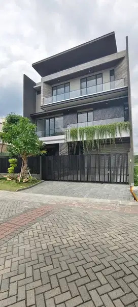 DIJUAL RUMAH MEWAH CITRALAND SURABAYA