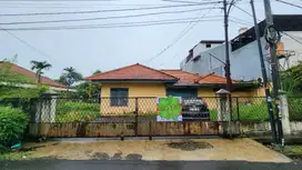 DIJUAL Rumah Tua -Old Money Deket Akademi Pariwisata Trisakti jakarta