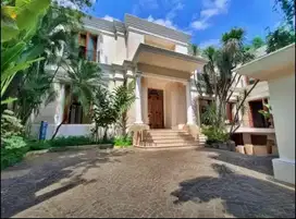 Dijual Rumah Mewah Tulodong Kebayoran Baru Jakarta Selatan