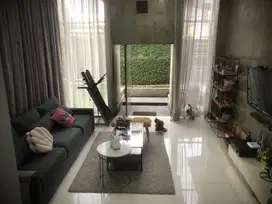 Jual Rumah di Kebayoran Baru jln Dwijaya Ry