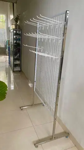 Gantungan Serbaguna