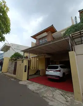 DIJUAL RUMAH MEWAH DI KEMANG JAKSEL