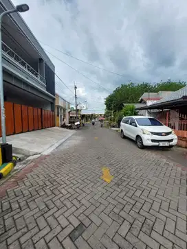 Dijual Rumah Hitung TANAH Rungkut Mapan Barat Row 3 Mobil