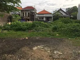 Freehold 390 m2 land located at quiet and safe environment & suitable