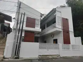 DIJUAL KOST EKSKLUSIF FULL PENGHUNI Barat Kampus UGM