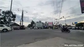 Tanah Kasihan, Dekat Pasar Gamping Jl. Wates km 7