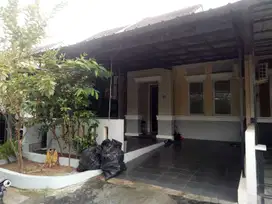 Dijual Cepat Rumah Kota Wisata cibubur Siap Huni dalam cluster