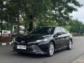 Toyota Camry 2.5 V AT Sunroof 2019