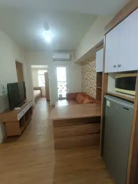 Springlake 3 BR FF Vu Pool Jual Siap Huni Apartemen Summarecon Bekasi