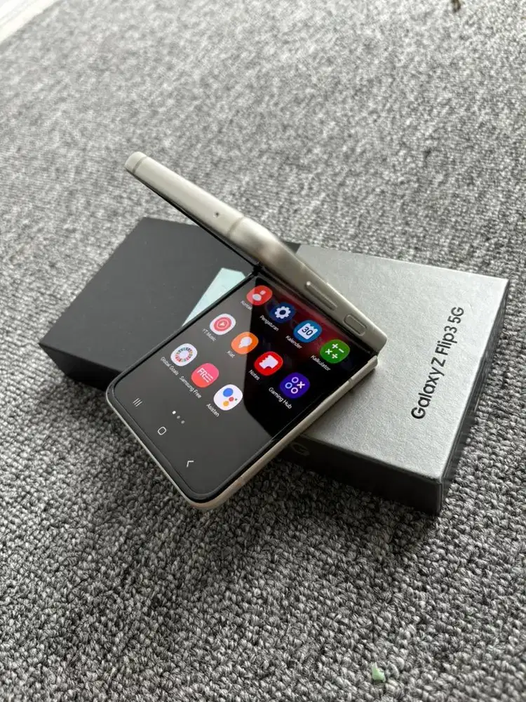Samsung Z Flip3 Ram 8gb 256gb Resmi SEIN Semua Normal Murah Fullset