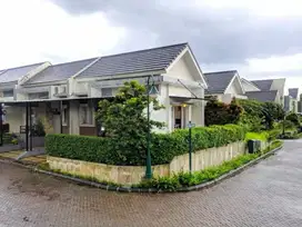 Rumah Hook Dalam Cluster The Summit Rancamaya Golf Estate