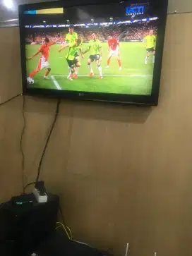 LCD tv LG 42 + BRECKET