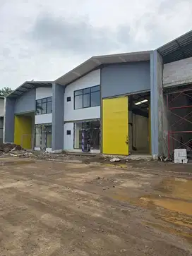Gudang Multiguna  Modern Design Akses Tol & Container di Manis Jatake
