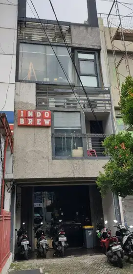 Di jual ruko 4 lantai siap huni di fatmawati utk kantor.