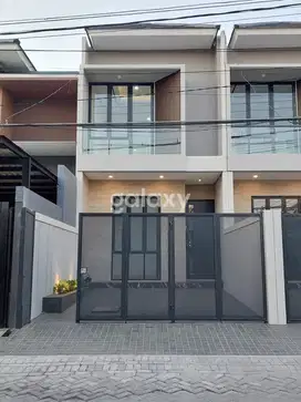 RUMAH CANTIK SUTOREJO DEKAT RUNGKUT PAKUWON CITY KERTAJAYA