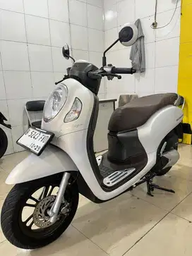 SCOOPY PRESTIGE 2024 GRESS LOW KM 8rb PJK HDP 10-2025 BODY MULUS
