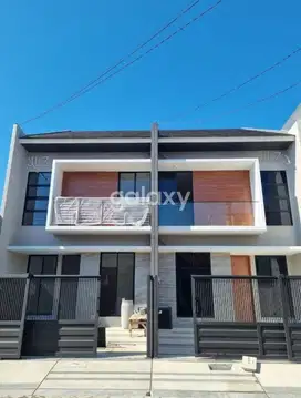 RUMAH MUNGIL BERKUALITAS  BONUS ANTI RAYAP, POMPA & TANDON,ROW 3 MOBIL