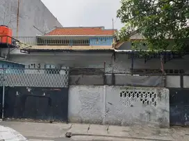 Rumah 18.3jt / m. 100m dari Kramat raya. Kramat Kwitang Kecil, Senen