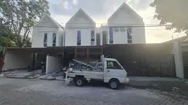 Rumah Baru Full Furnished Siap Pakai di Solo Baru