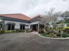 Rumah Villa Mewah Murah Plus Kolam Renang Dekat BNR, tol Jagorawi