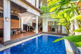 Yearly Lease 4 bedrooms Villa 10 minute to the beach Jimbaran area