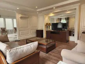 DISEWAKAN RUMAH MEWAH FURNISHED ADA KOLAM RENANG BEVERLY GOLF KARAWACI