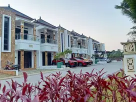Rumah Nuansa Bali Cibubur Depok, Dekat LRT, Modal 5 Juta Akad