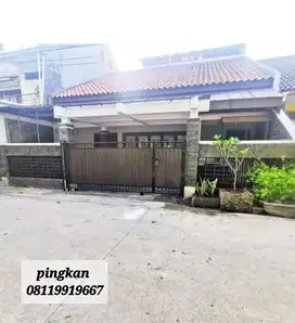 Rumah besar di Kelapa Gading 4 kamar, nyaman