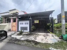 Rumah Bagus 1,5 lt Siap Huni SHM di Mojosongo Jebres Solo
