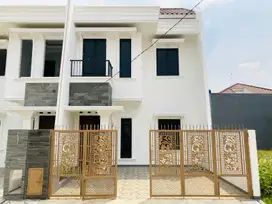 Rumah Klasik Siap Huni Kodau Jatiwarna, Akses 2 Mobil, Dekat Tol