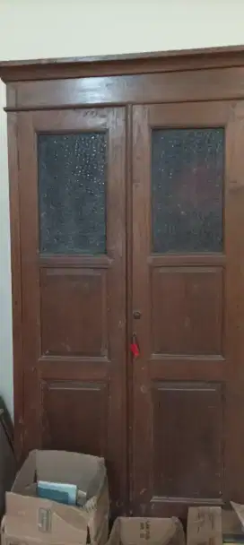 Dijual lemari kayu jati kuno nego
