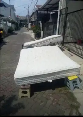 Jasa cuci springbed,sofa,karpet,jok mobil dll.