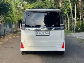 Toyota Voxy 2.0 AT 2019 DP 5Jt!!