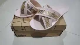 sendal melissa no 39