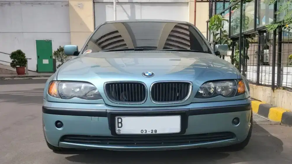 BMW E46 - 318i (2003)