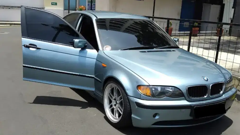 BMW E46 - 318i (2003)