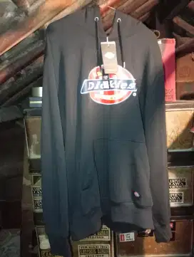 DC Hoodie hitam size L