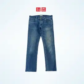 CELANA UNIQLO JEANS SKINNY TAPERED 34