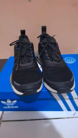 adidas NMD V3 HP4316