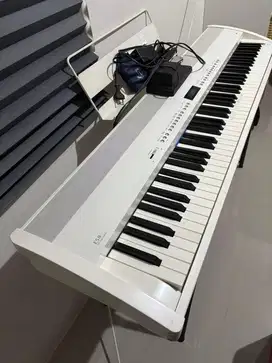Kawai Es8 digital piano
