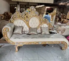 Sofa santae ukir