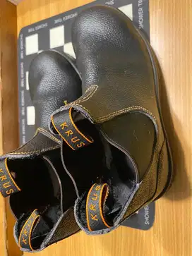 KRUSHERS Nevada Brown Safety Shoes Elastis Sepatu Safety Krusher Black
