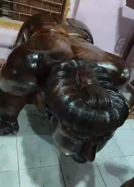 Meja berbentuk sumo