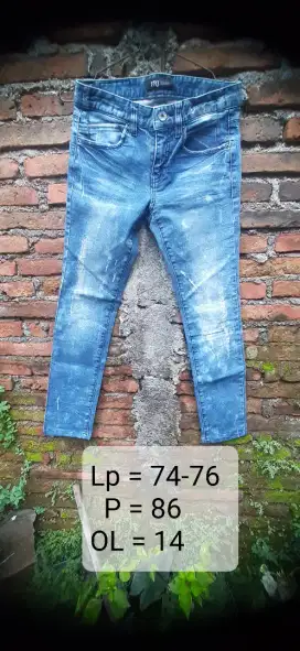 Celana jeans riped
