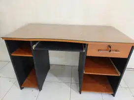 Meja Belajar Kayu