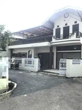 Rumah Hook Mewah Murah di Cisaranten Kulon Gedebage Kota Bandung.