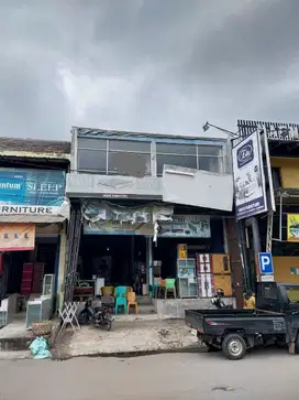 Ruko Bagus Pinggir Jalan Raya Utama Jababeka